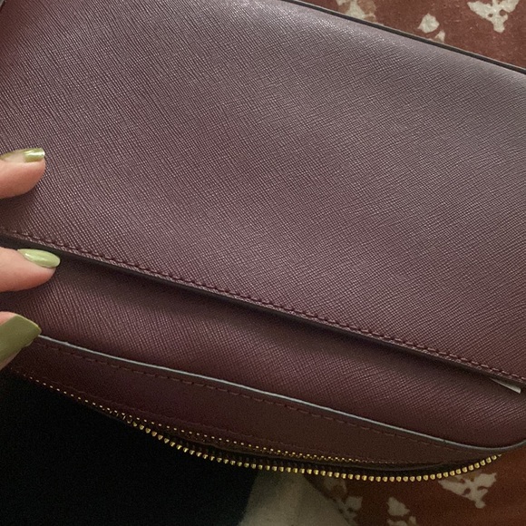 Micheal Kors Jet set Leather Crossbody Bag - Picture 10 of 14